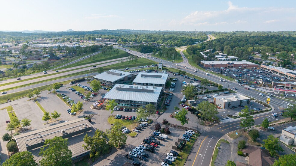 More Photos Of 10301 N Rodney Parham Rd, Little Rock Unknown For Lease