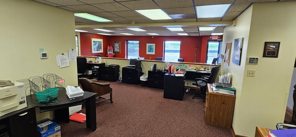 More Photos Of 610 N Main St, Springboro Medical For Lease