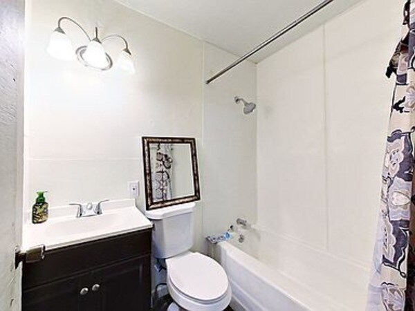 More Photos Of 415 Dewey St, Waycross Apartments For Sale