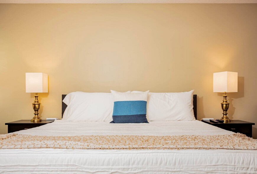 More Photos Of 84-86 Benson Rd, Travelers Rest Specialty For Sale