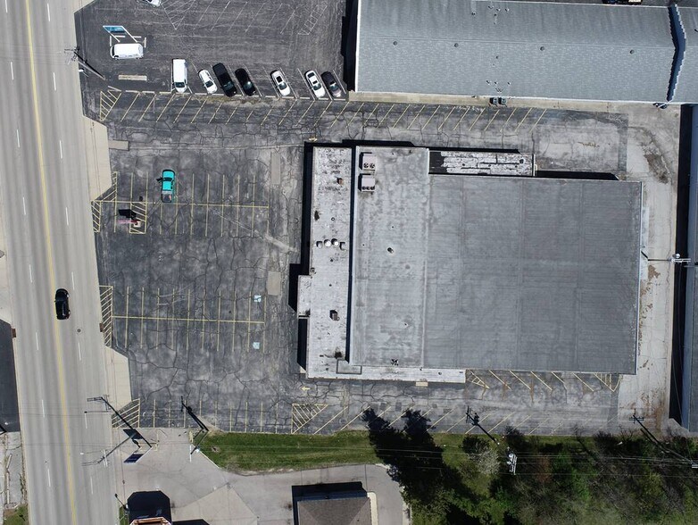 More Photos Of 1137 Sweitzer St, Greenville Bowling Alley For Sale