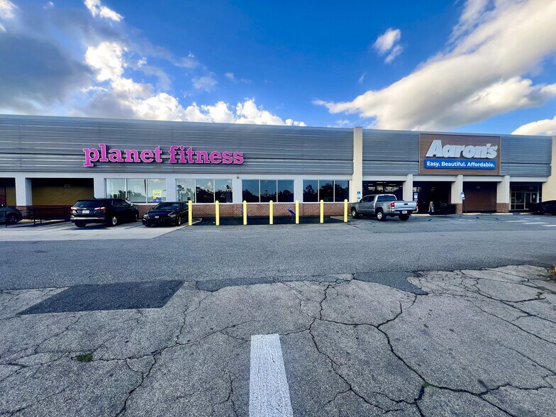 More Photos Of 2020 W Pensacola St, Tallahassee Storefront For Lease