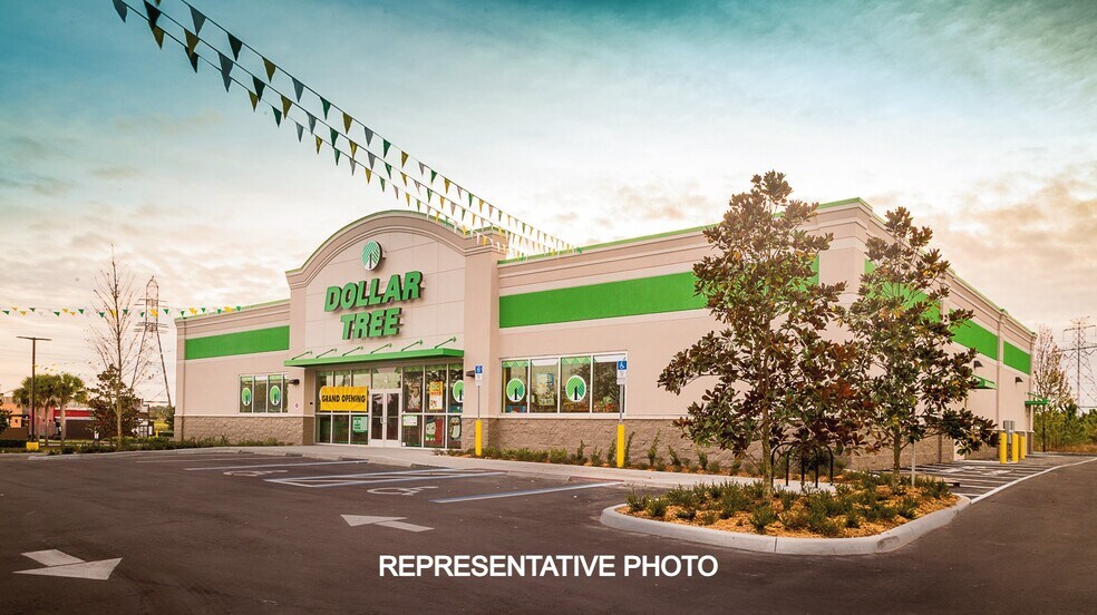 Primary Photo Of 10770 Fort St, Omaha Drugstore For Sale