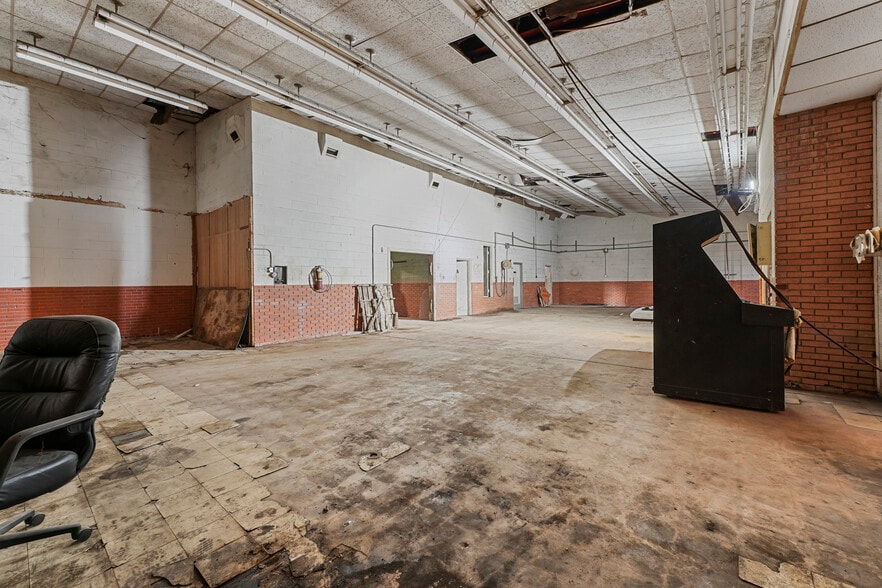 More Photos Of 16144 Market St, Channelview Manufacturing For Sale