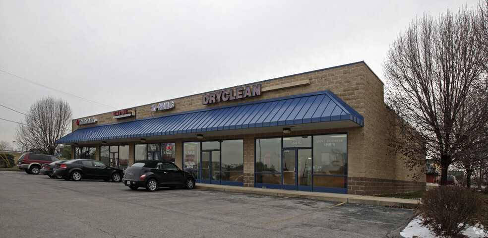 Primary Photo Of 12300-12316 Dorsett Rd, Maryland Heights Storefront For Lease