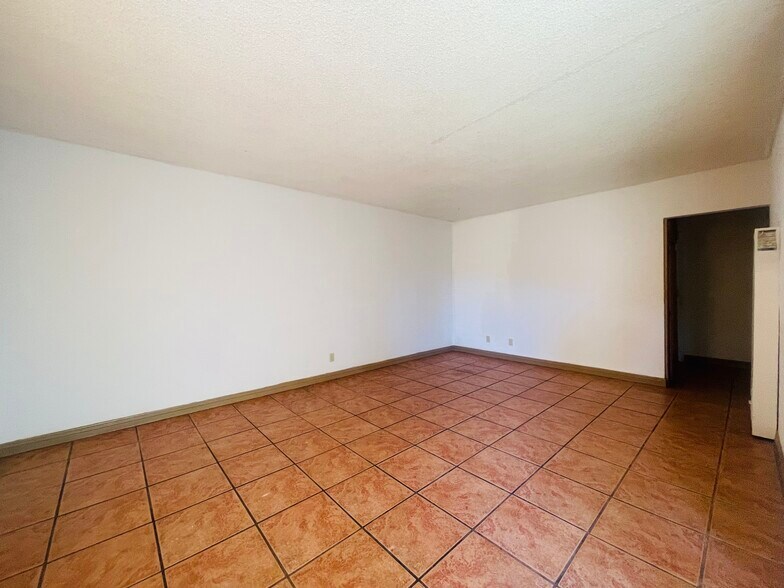 More Photos Of 5609-5613 E Beverly Blvd, East Los Angeles Storefront Retail Residential For Sale