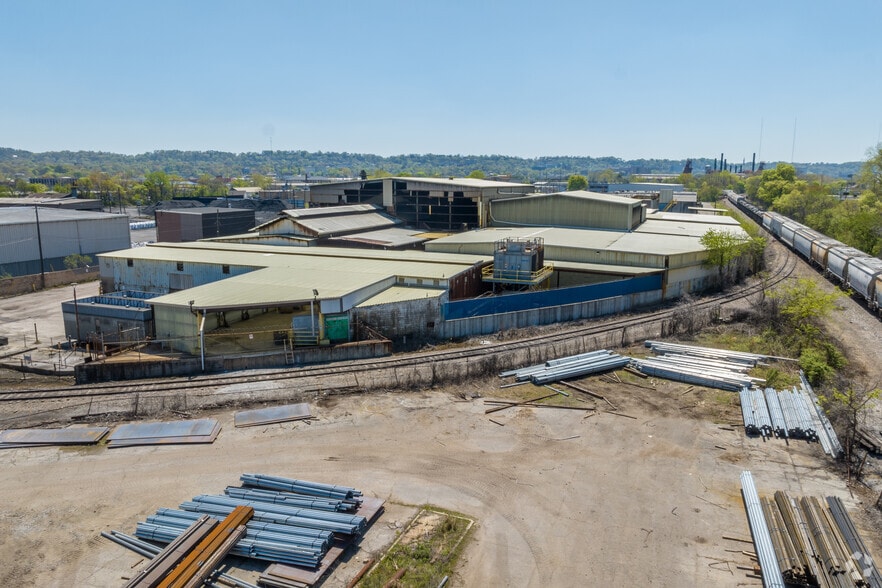 More Photos Of 616 33rd Pl N, Birmingham Manufacturing For Sale