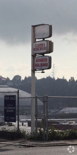 More Photos Of 2301-2313 Tacoma Ave S, Tacoma Unknown For Lease