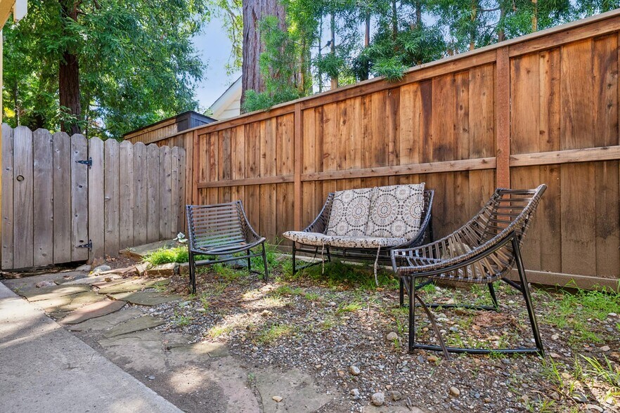 More Photos Of 829 San Anselmo Ave, San Anselmo Apartments For Sale