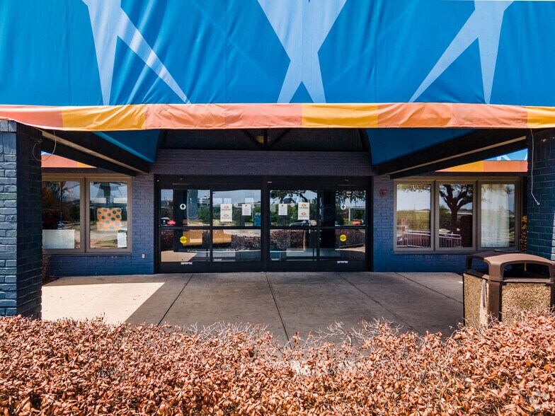 More Photos Of 9333 Research Blvd, Austin Unknown For Lease