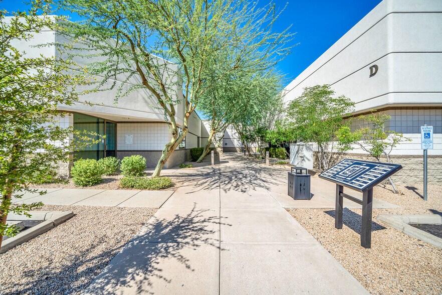 More Photos Of 4045 E Union Hills Dr, Phoenix Medical For Lease