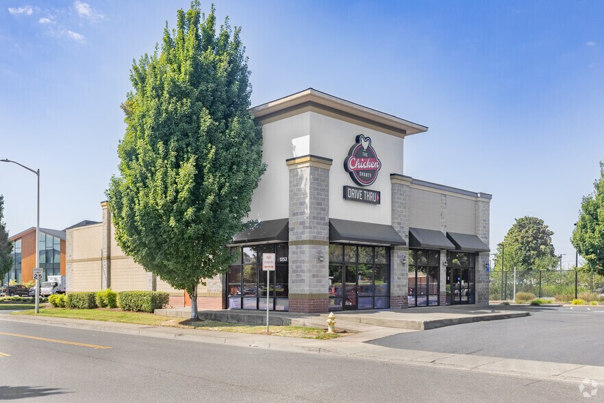 More Photos Of 2280-2310 SE Mission St, Salem Unknown For Lease