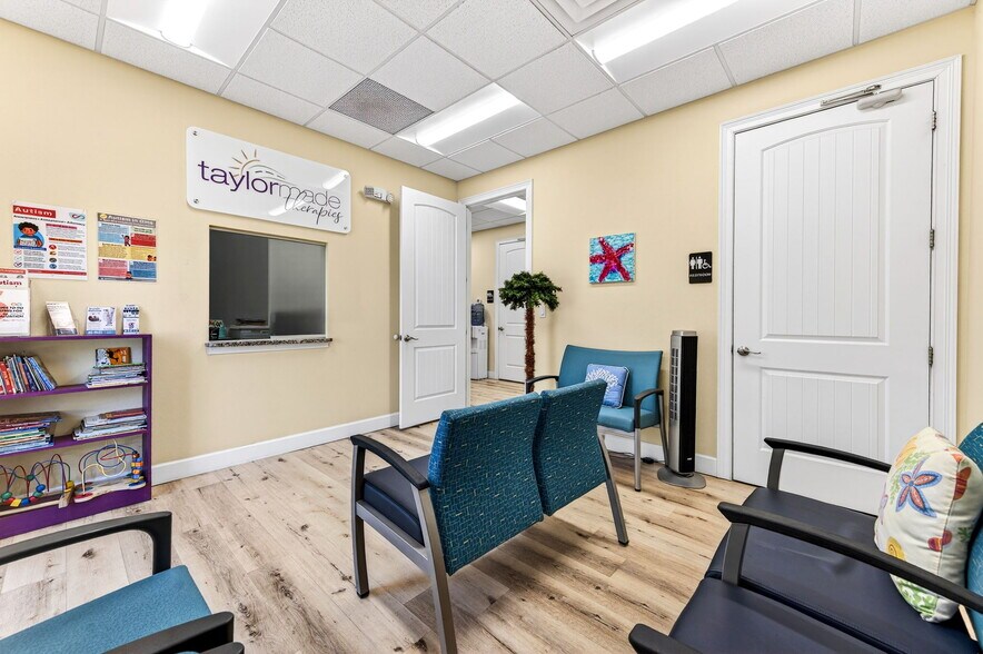 More Photos Of 6520 3rd St, Rockledge Medical For Sale