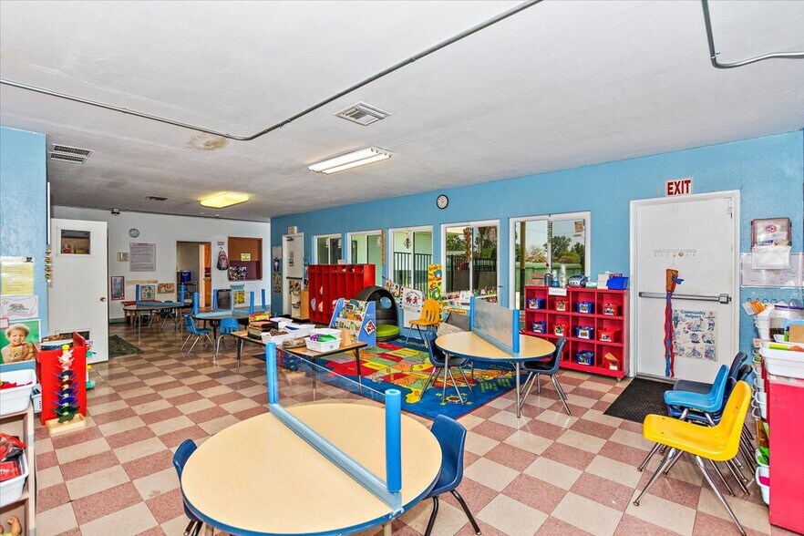 More Photos Of 1455 E Lynwood Dr, San Bernardino Schools For Sale