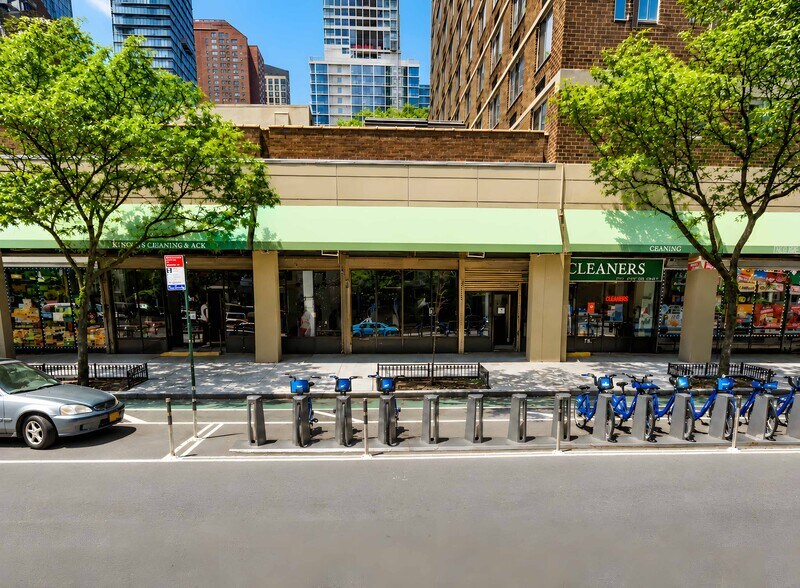 More Photos Of 1797-1811 First Ave, New York Apartments For Lease