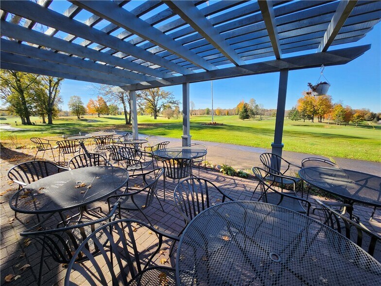 More Photos Of 2855 29th Ave, Birchwood Restaurant For Sale