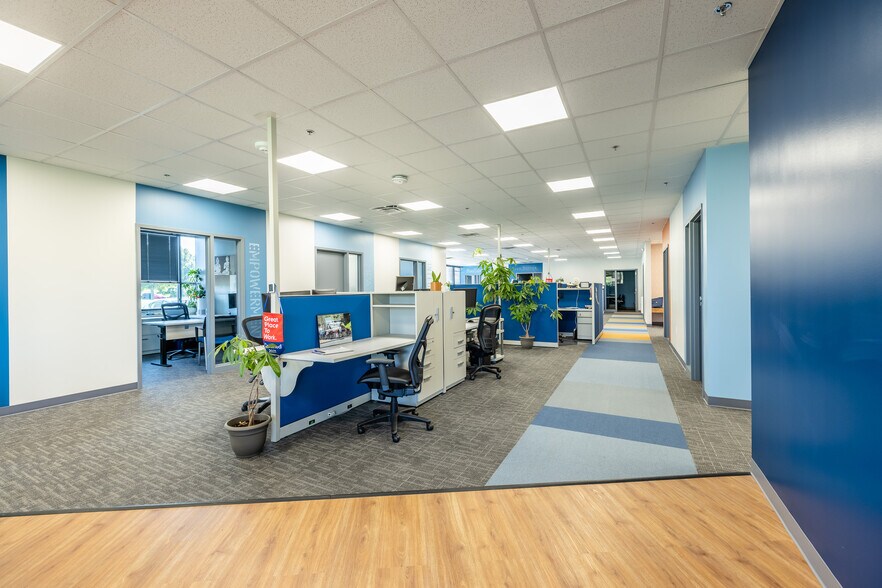 More Photos Of 500 Canal View Blvd, Rochester Unknown For Lease