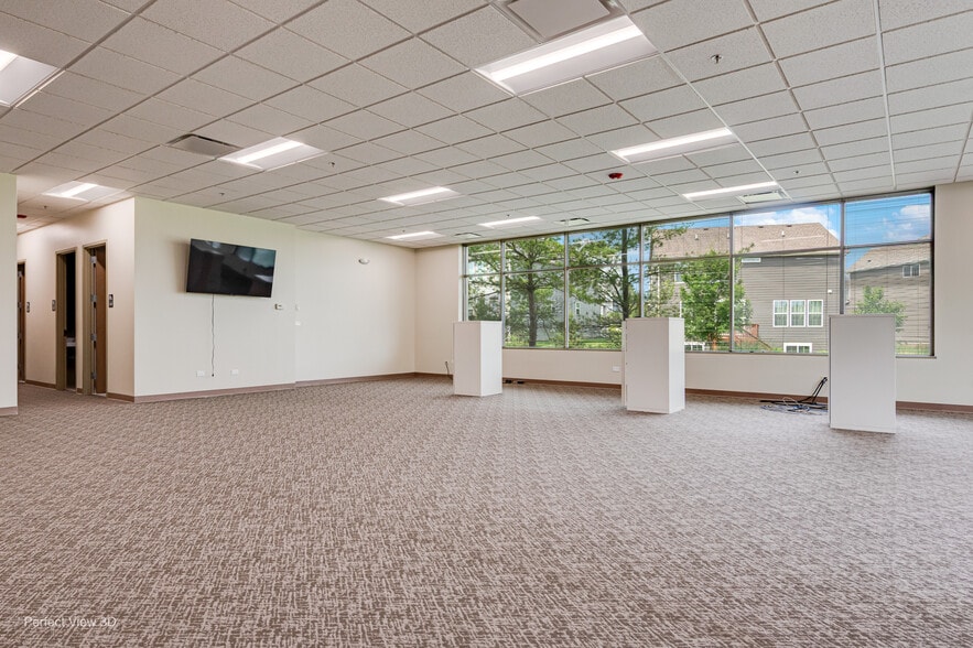 More Photos Of 320 Cardinal Dr, St Charles Medical For Lease