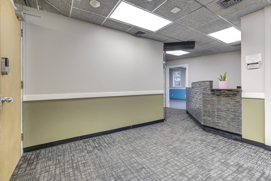 More Photos Of 1575 Hillside Ave, New Hyde Park Medical For Sale