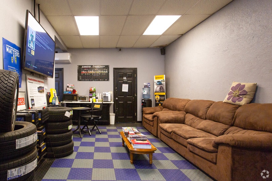 More Photos Of 30 Harvard Ave, Medford Auto Repair For Sale