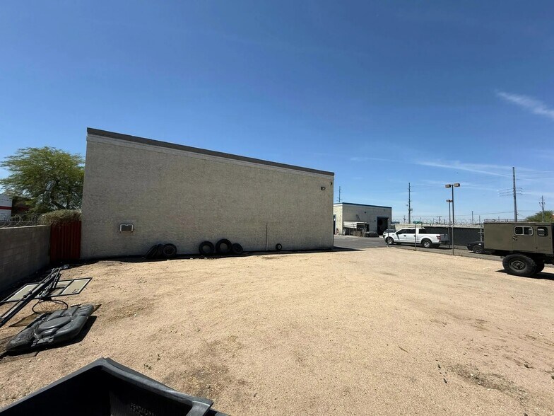 More Photos Of 2222 W Deer Valley Rd, Phoenix Service For Lease