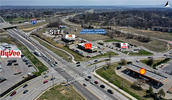 More Photos Of 5225 NW 64th St, Kansas City Freestanding For Lease