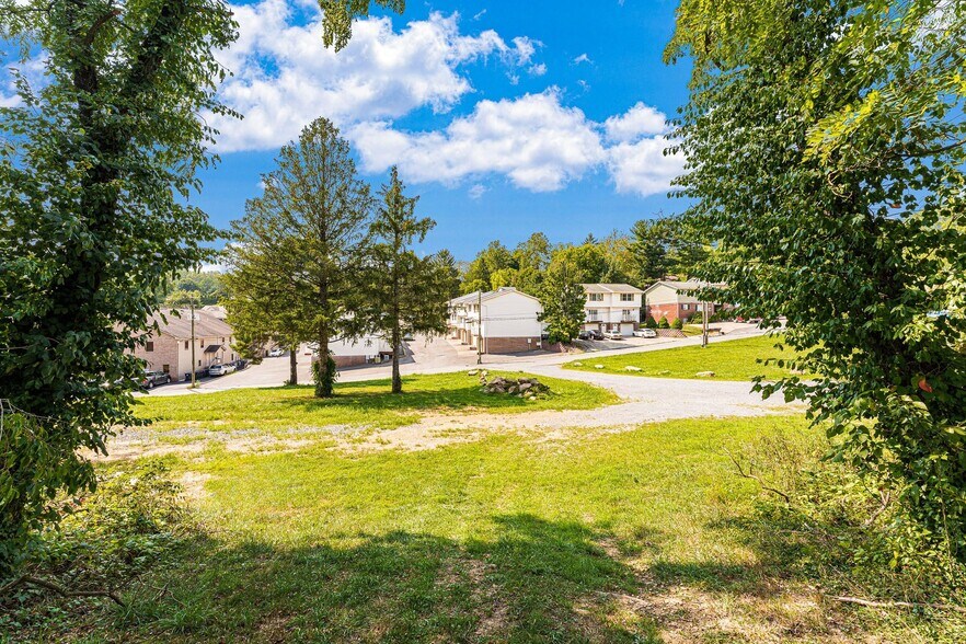More Photos Of TBD Pineview Dr, Morgantown Land For Sale