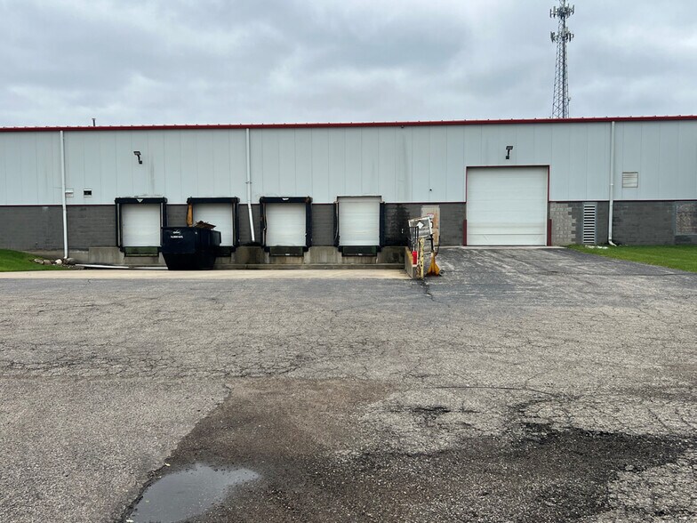 More Photos Of 530 Industrial Pky, Jonesville Manufacturing For Lease