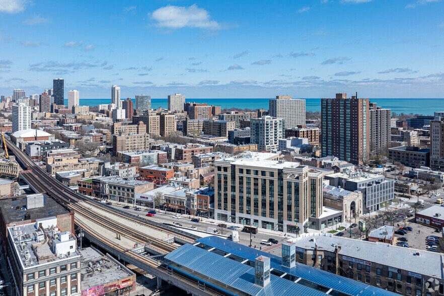 More Photos Of 4611 N Broadway St, Chicago Apartments For Lease