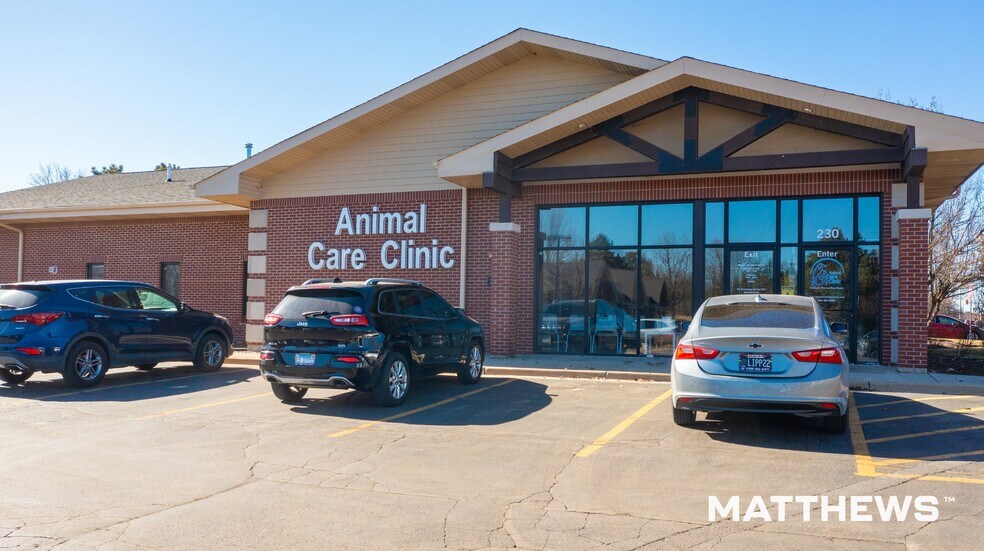 Primary Photo Of 230 Stonegate Rd, Algonquin Veterinarian Kennel For Sale