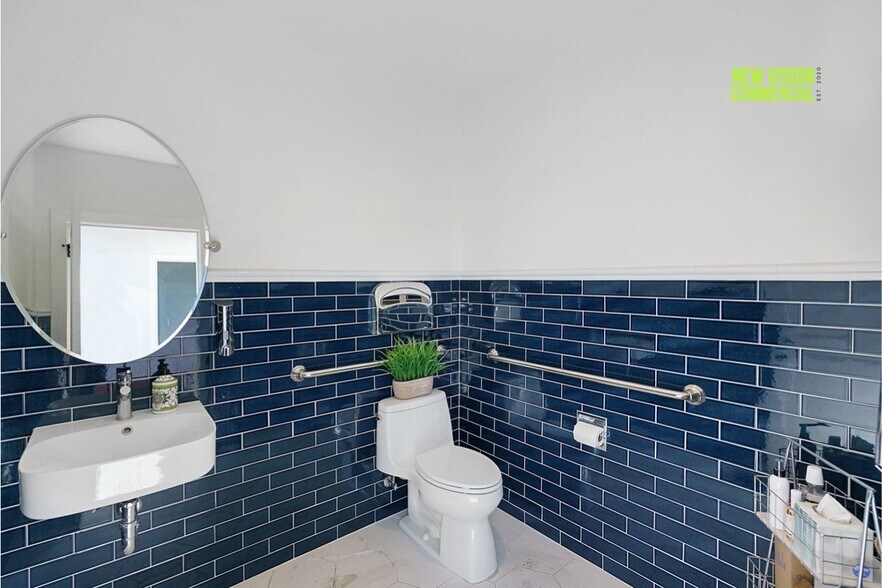 More Photos Of 104 W Whittier Blvd, Montebello Loft Creative Space For Sale