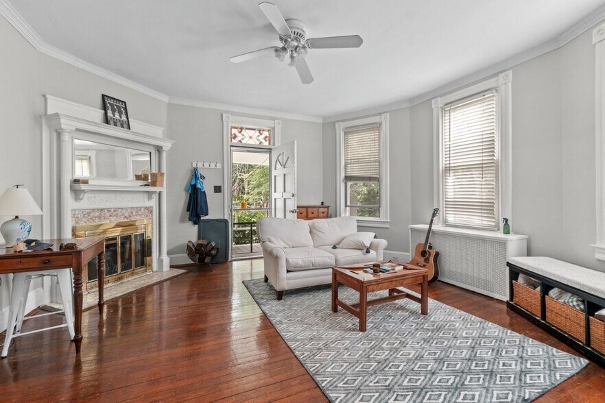 More Photos Of 5001 Roland Ave, Baltimore Apartments For Sale