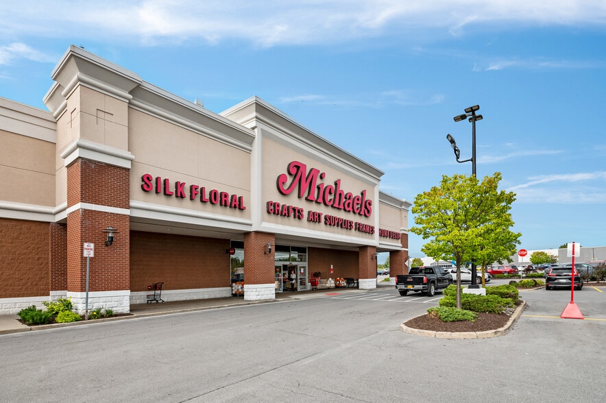 More Photos Of 4725-4745 Commercial Dr, New Hartford Unknown For Lease