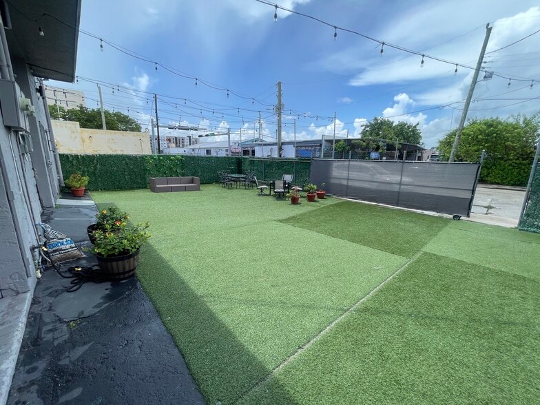 More Photos Of 676 NW 23rd St, Miami Warehouse For Lease