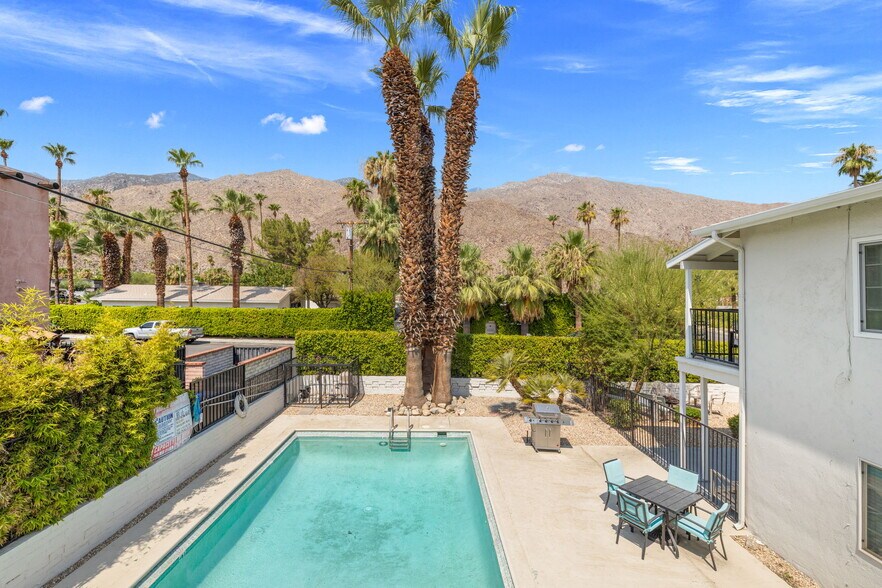 More Photos Of 1674 S Via Salida, Palm Springs Apartments For Sale