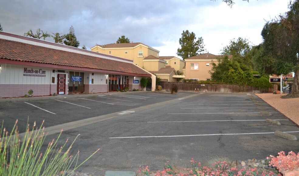 More Photos Of 5598 Entrada Cedros, San Jose Medical For Lease