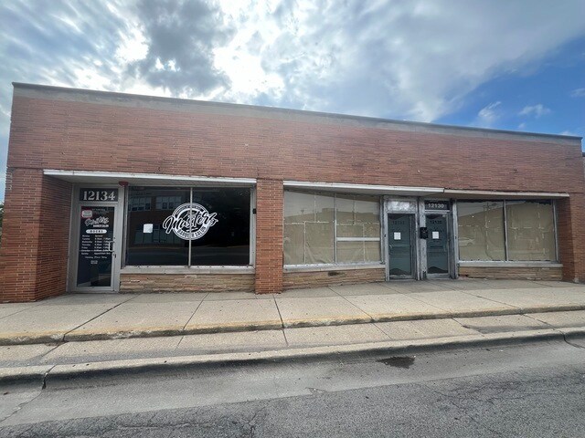 More Photos Of 12130-12134 Western Ave, Blue Island Storefront For Sale