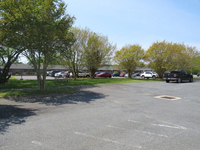 More Photos Of 9506 Hospital Ave, Nassawadox Medical For Sale