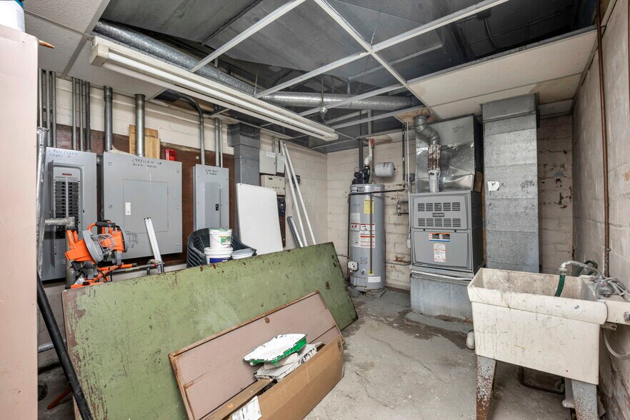 More Photos Of 15715 Libby Rd, Maple Heights General Retail For Sale