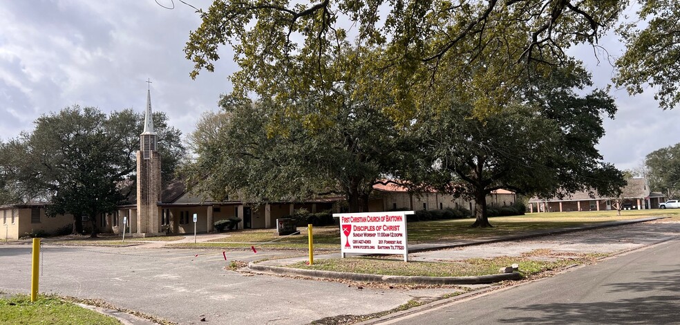 More Photos Of 201 Forrest St, Baytown Specialty For Sale