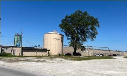 More Photos Of 458 2nd Ave, Tiffin Manufacturing For Sale