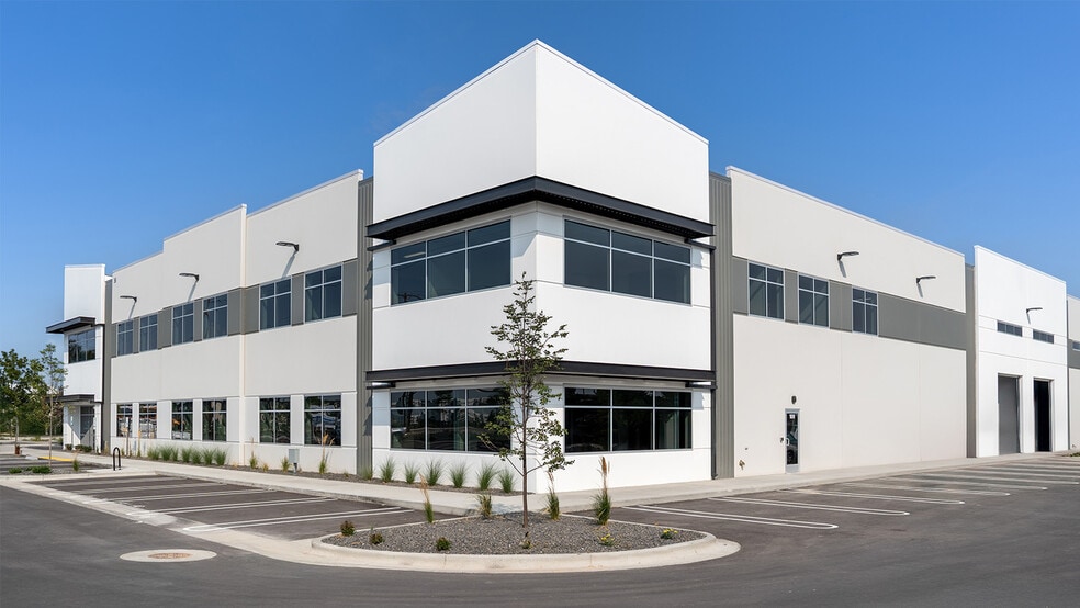 Primary Photo Of 56 N. Benchmark ave, Meridian Manufacturing For Lease