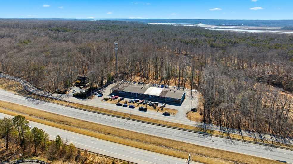 More Photos Of 5472-5486 Southern Maryland Blvd, Lothian Storefront For Sale