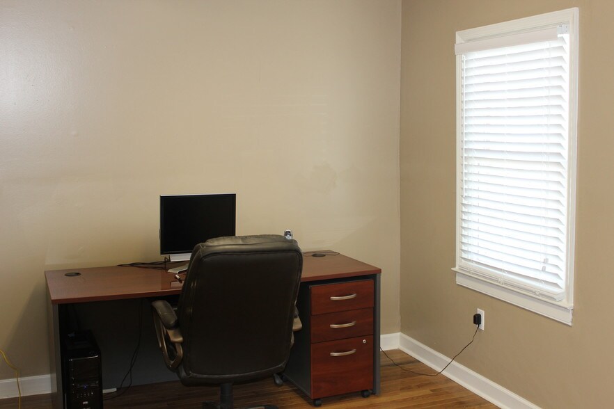 More Photos Of 1509 W Cary St, Richmond Office For Lease