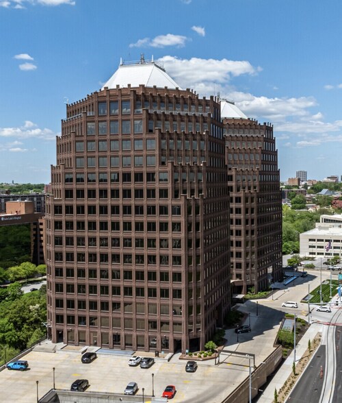 Primary Photo Of 4520 Main St, Kansas City Office For Lease