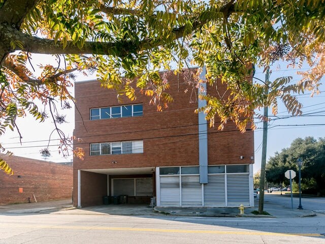 More Photos Of 1051 Broad St, Augusta Storefront For Sale