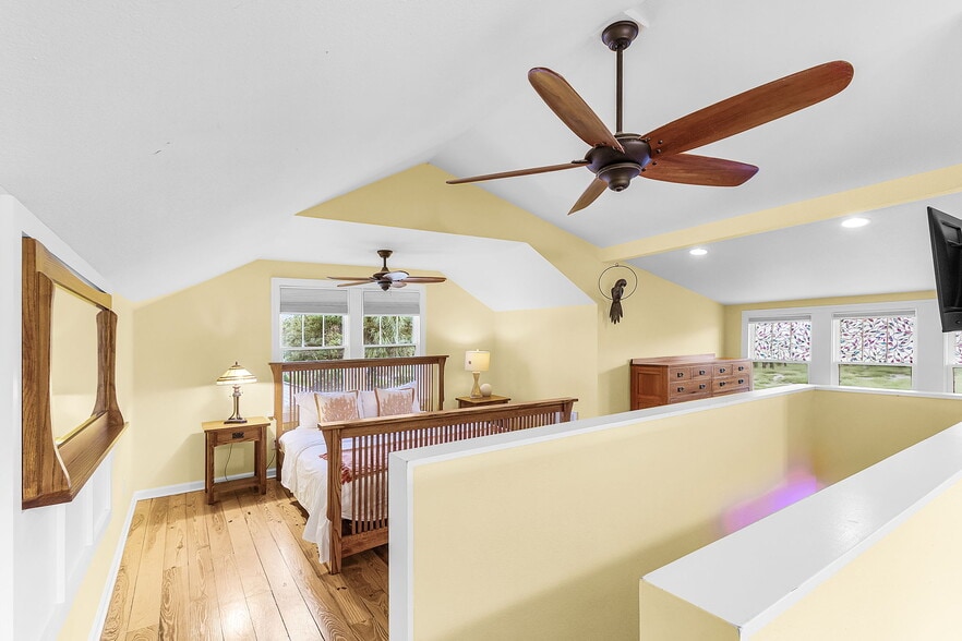 More Photos Of 530 Green St, Englewood Storefront Retail Residential For Sale