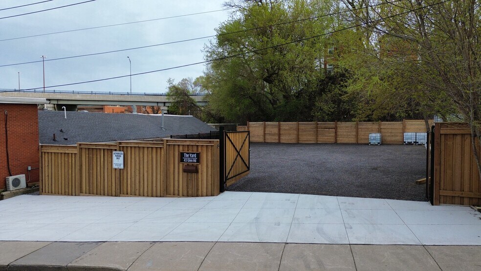 More Photos Of 43 Glen Rd, Hamilton Land For Lease