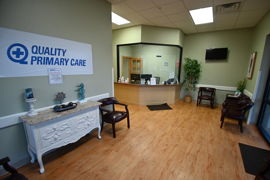 More Photos Of 5115 Palafox St, Pensacola Freestanding For Lease