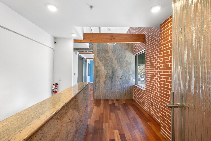 More Photos Of 1321 Post Ave, Torrance Loft Creative Space For Sale